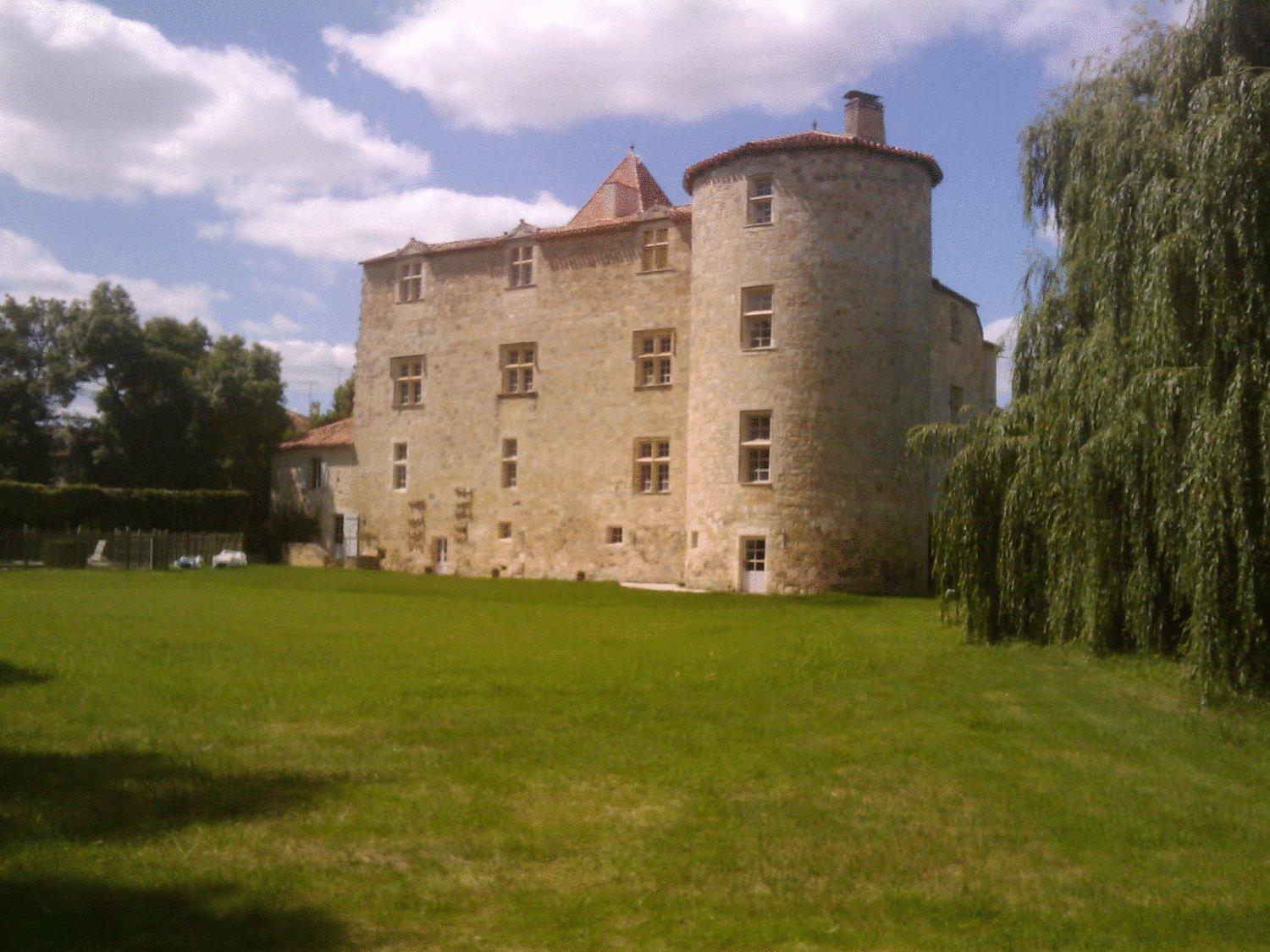 Chateau De Fourcès エクステリア 写真
